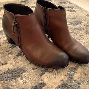 Ecco booties. Brown with chocolate toe and heel.